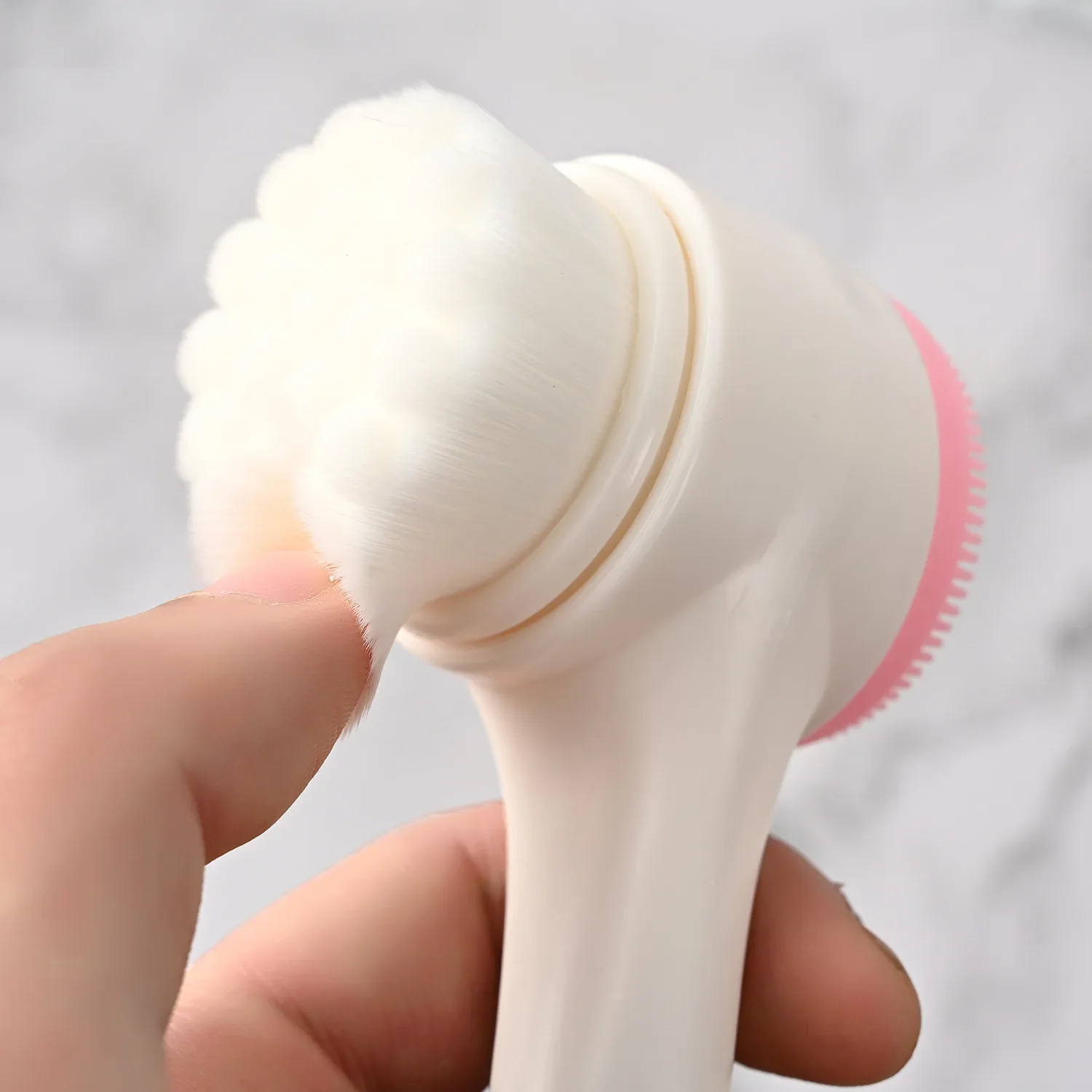 シリコンフェイシャルクレンジングブラシハンドマッサージ,ディ - Silicone Face Scrubber Electric のレビューと価格